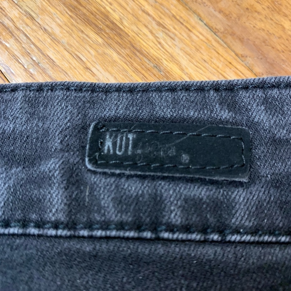 Kut from the Kloth Diana Skinny Jeans - Faded Black - Size 4 - Picture 3 of 10